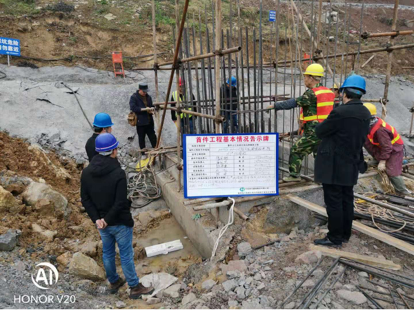 重慶沿江高速公路支線白濤隧道工程順利通過滑坡治理抗滑樁、回龍灣隧道右洞防火涂料首件工程驗收